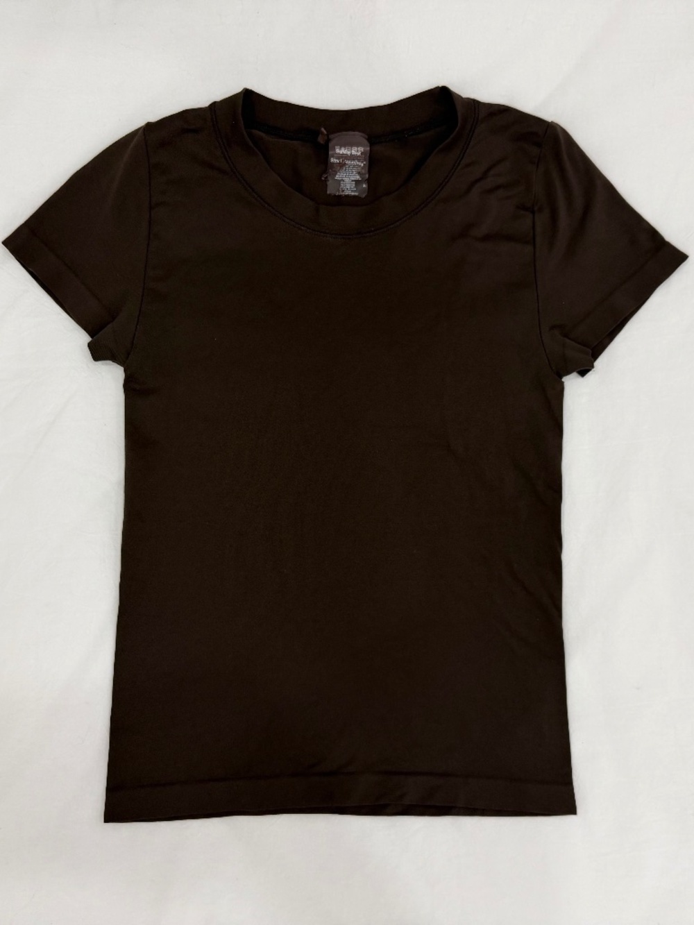 Aritzia Smooth Seamless Willow T-Shirt in Dark Brown
